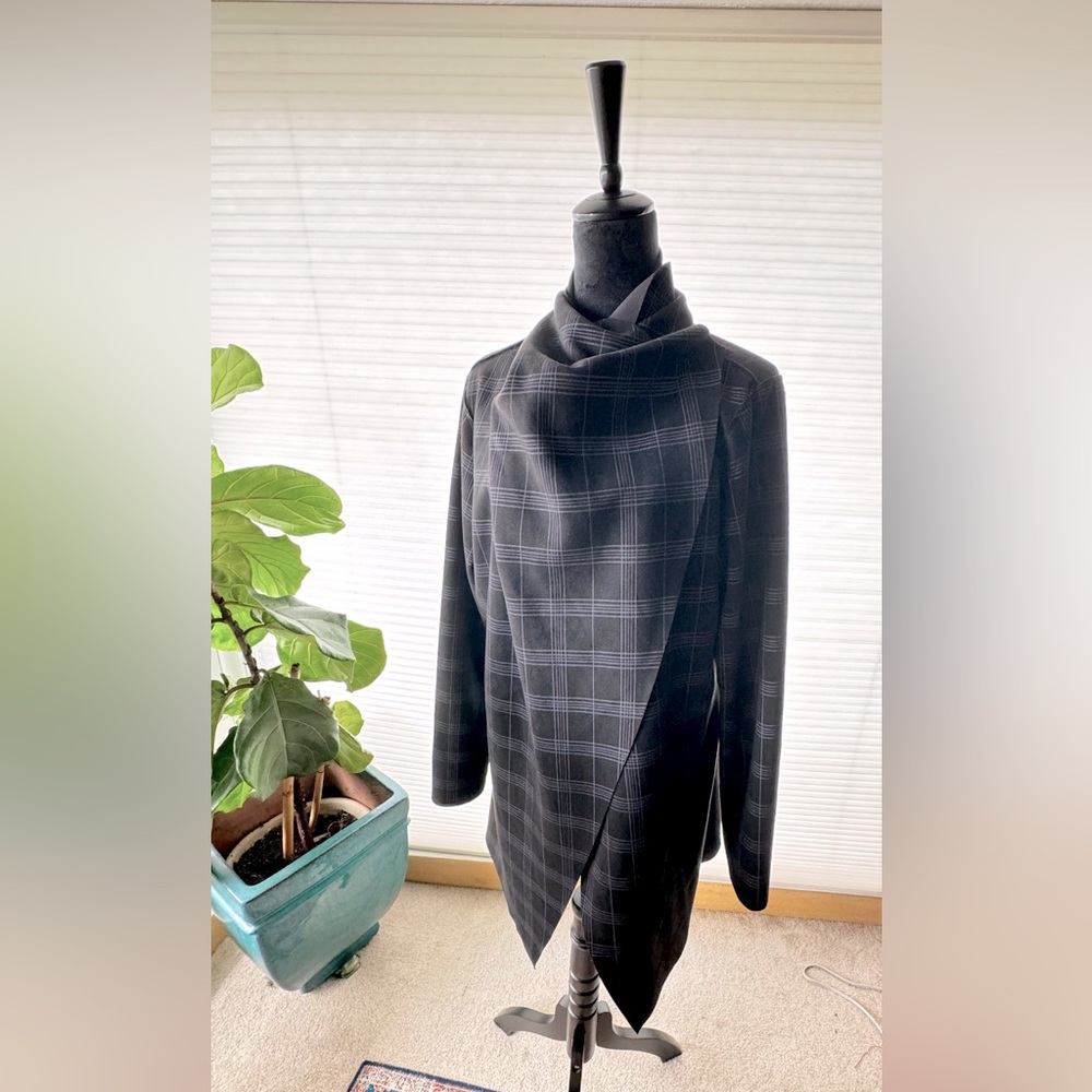 Ruti Convertible Wrap Navy Plaid Jacket